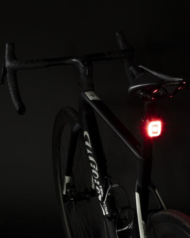 FORCE blikačka predná/zadná FLEA 200LM USB, čierna 5