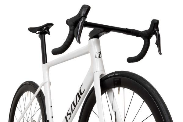 ISAAC BOSTON Mineral White 105 Di2 4