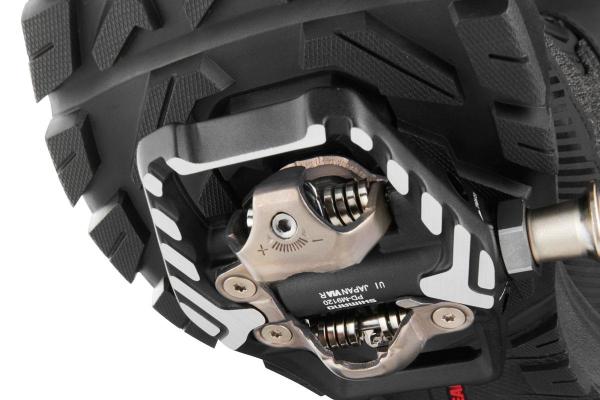 SHIMANO tretry SHEX900 čierne /Vel:43.0