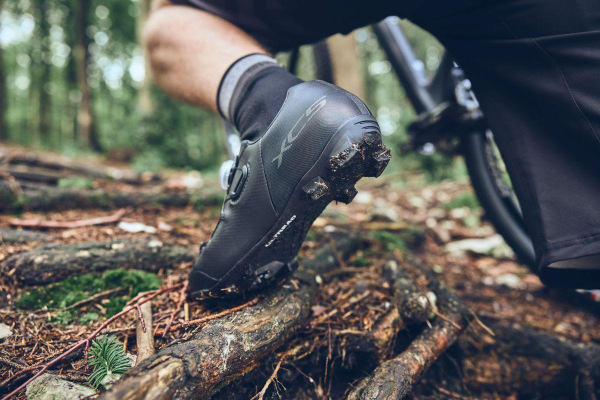 SHIMANO tretry SHXC502 čierne /Vel:48 5