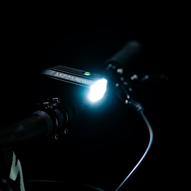 LEZYNE predné LED svetlo MICRO DRIVE PRO 1000+