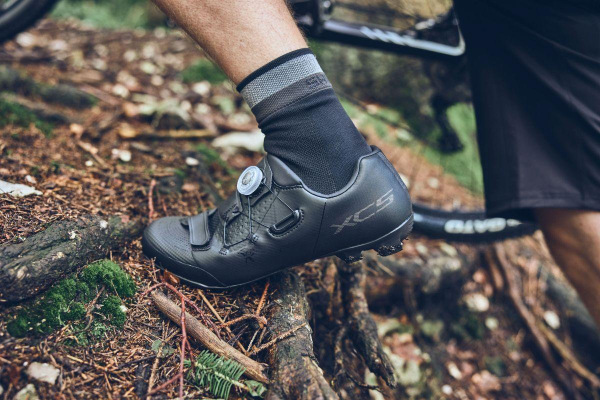 SHIMANO tretry SHXC502 čierne /Vel:48 4