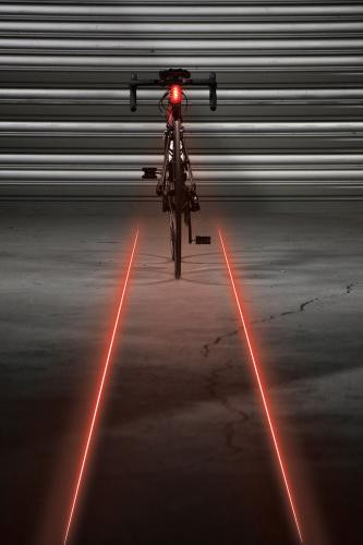 LEZYNE Zadné svetlo LASER DRIVE čierne, 250 Lumenov, USB 4