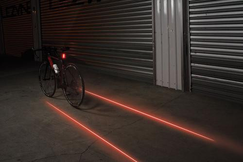 LEZYNE Zadné svetlo LASER DRIVE čierne, 250 Lumenov, USB 1