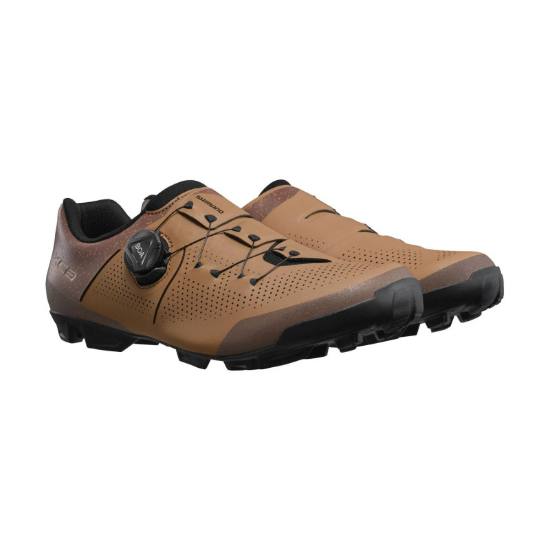 SHIMANO tretry SHXC302 hnedé /Vel:45E 1