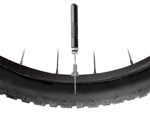 TOPEAK náradie na čistenie tubeless ventilov TUBI VALVE CLEANER