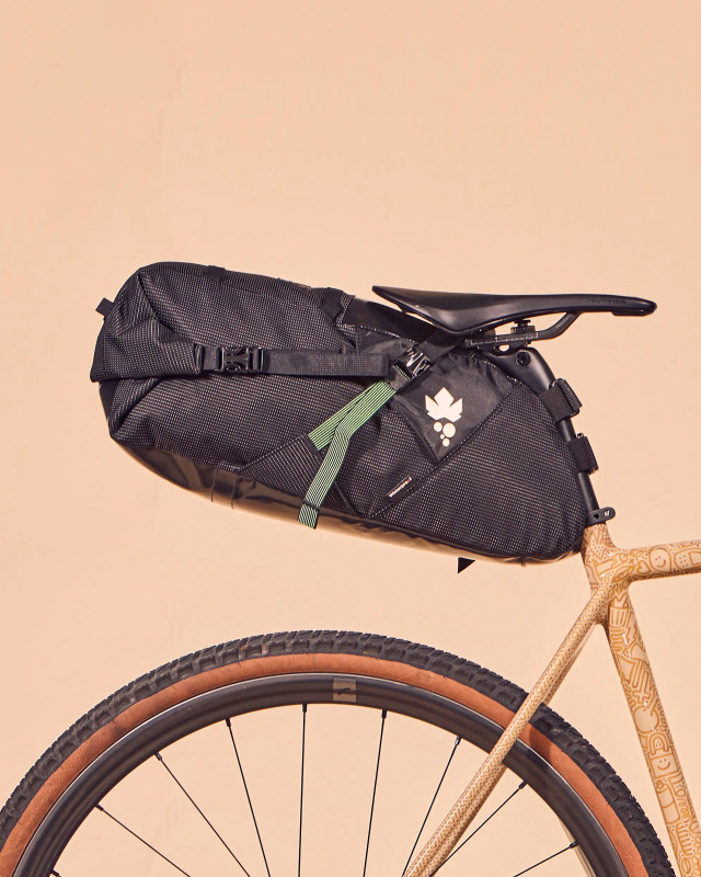 Miss Grape Cluster 20 Adventure Waterproof podsedlová taška, 8