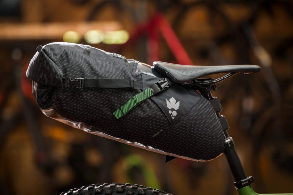 Miss Grape Cluster 20 Adventure Waterproof podsedlová taška, 5