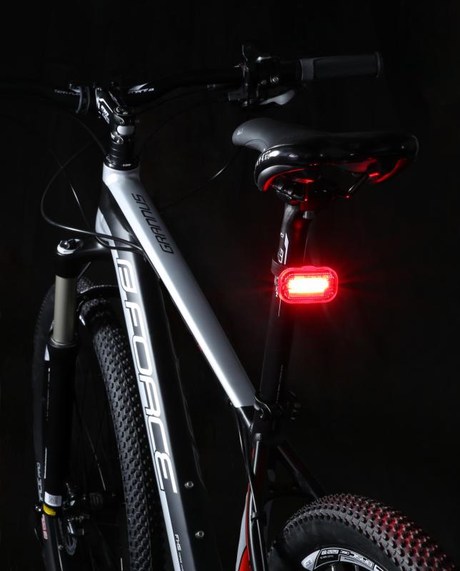 FORCE blikačka zadná BASIC LEDCOB 16 Lm + batérie 2