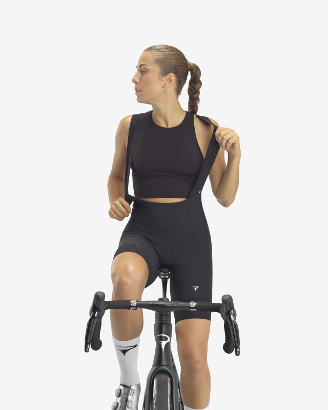 Pinarello F dámske kraťasy s trakmi čierne 2